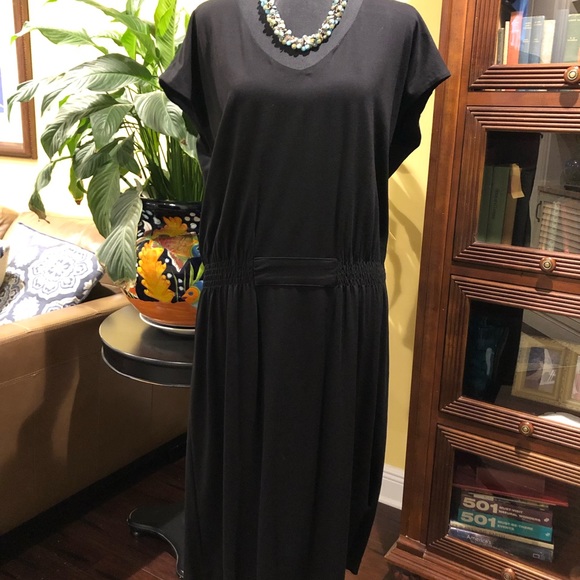 Semantiks Dresses & Skirts - NWT! Semantiks black dress - XL